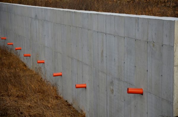 Cost of Retaining Wall Drainage in Medina
